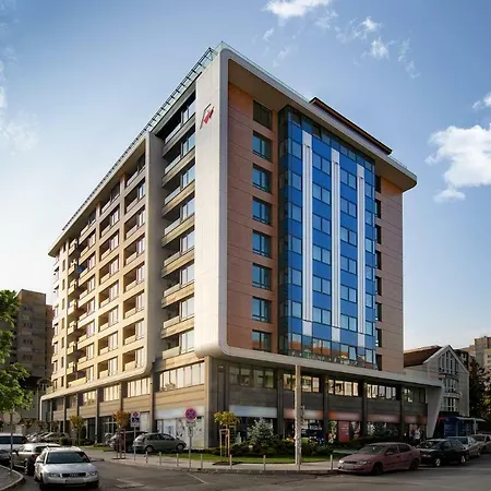 Preslav-luxury Near A Metro Station Apartment *